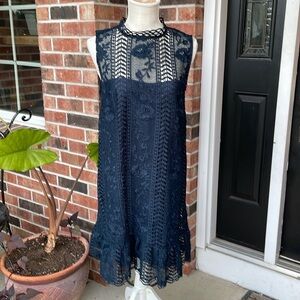 BB Dakota Lace Sleeveless Dress‎